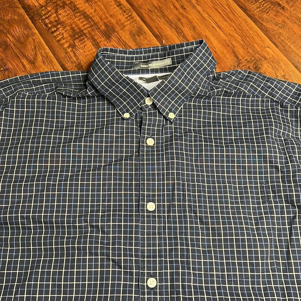 Eddie Bauer Men's Wrinkle Free Blue Plaid Button Down Classic Casual Shirt - Picture 2 of 7